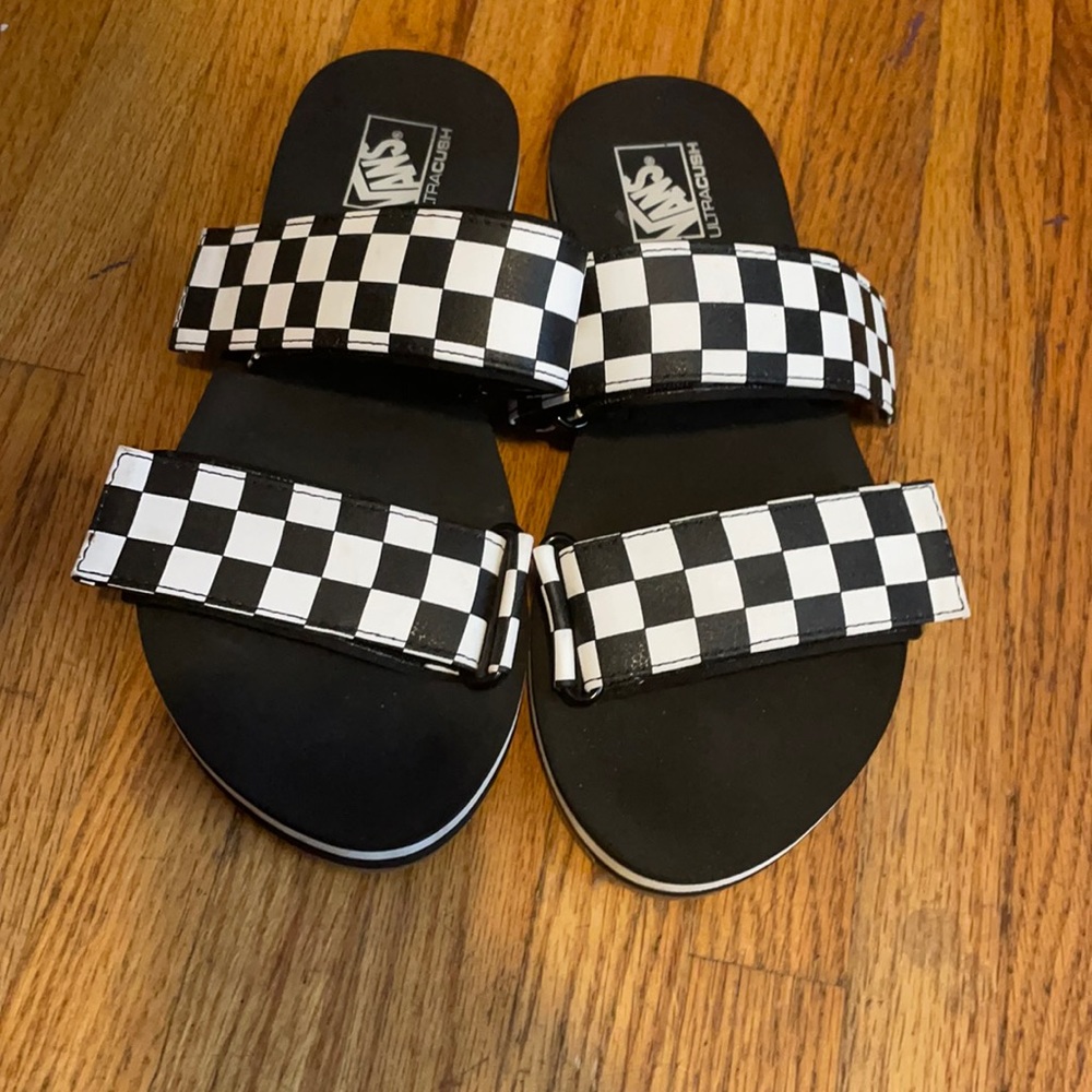Woman’s Vans Sandals